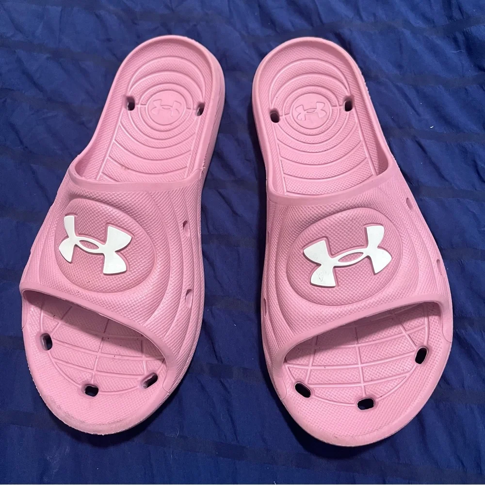 Under Armour Locker IV Slide Sandal in Rose Pink